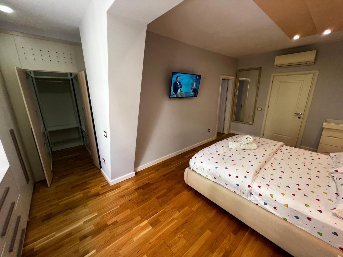Center * Tirana